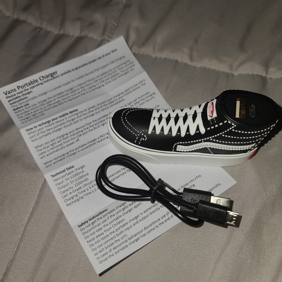 COPY - Vans Black Sk-8 HI external charger - Picture 4 of 11